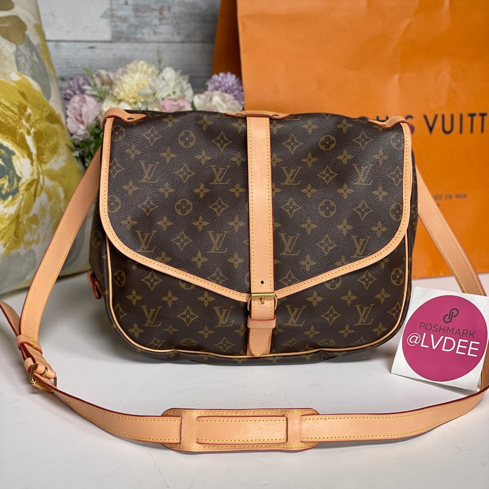 ✅Authentic ✅LOUIS VUITTON Saumur 35 Crossbody - Picture 1 of 16